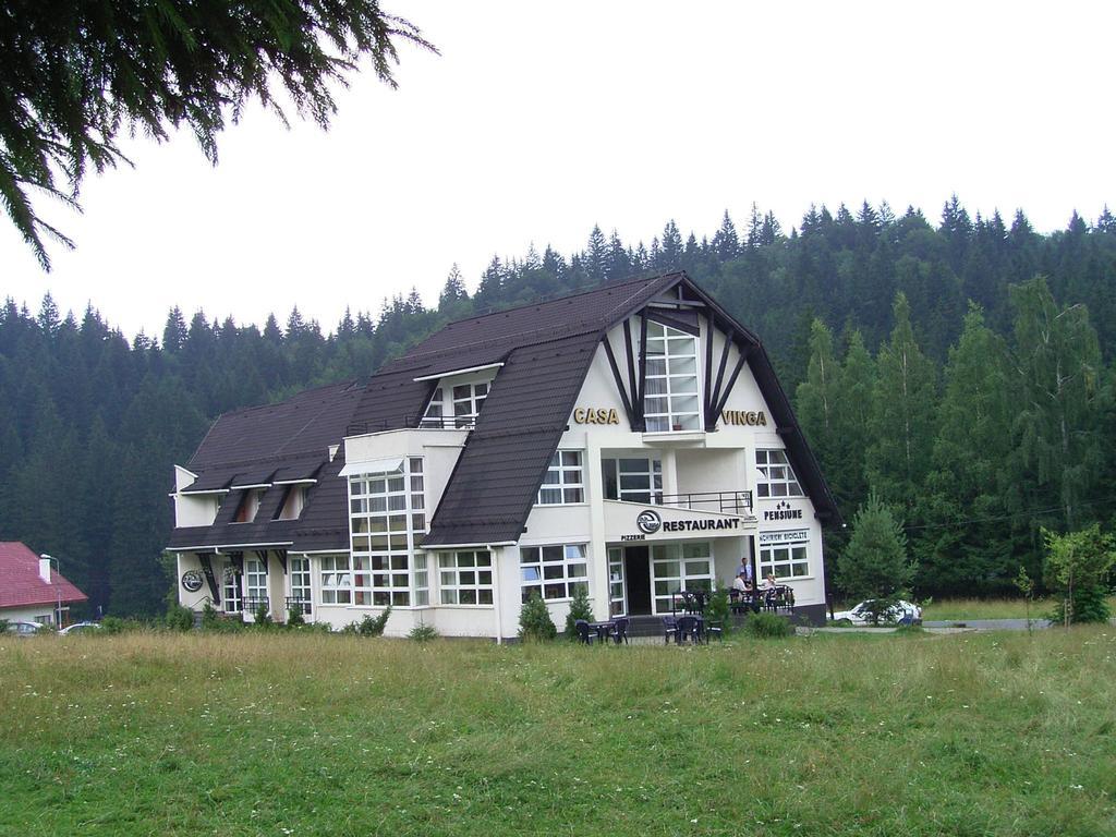 Casa Vinga - Restaurant&Jacuzzi Hotel Poiana Brasov Buitenkant foto